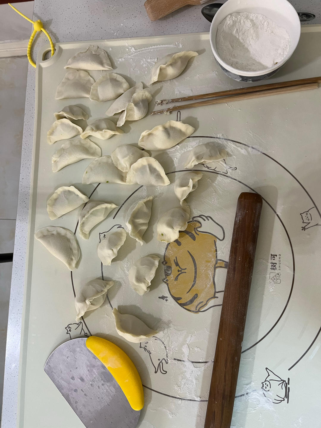 手工揉面三分钟，又韧又薄又好包的饺子皮
