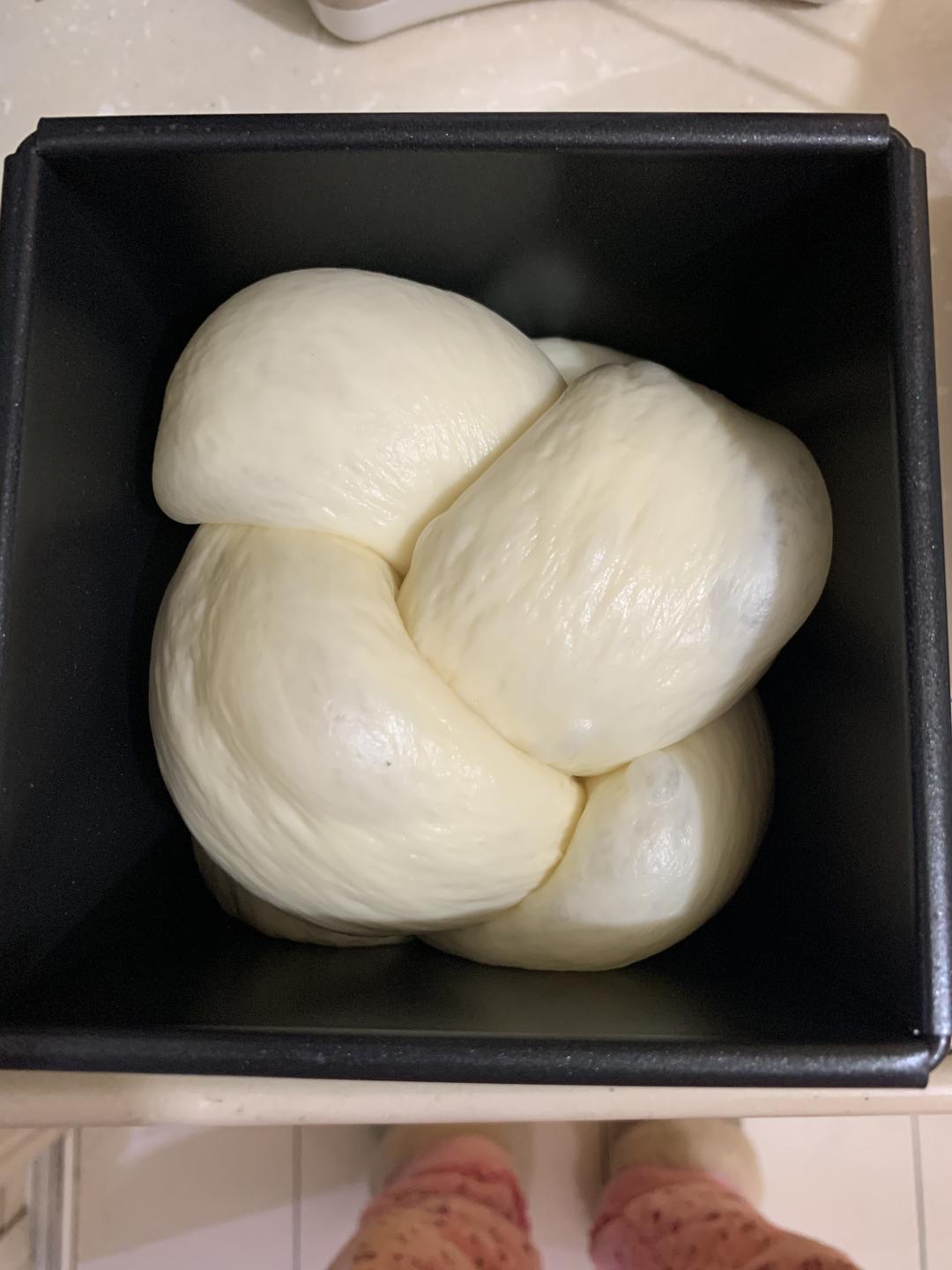 纯奶手撕吐司的做法 步骤1