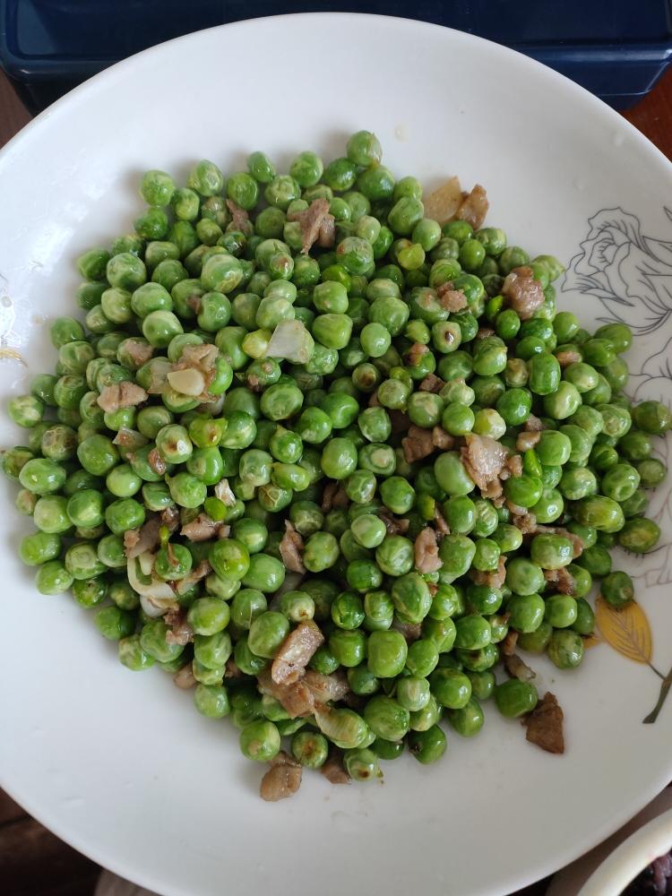 豌豆炒肉沫