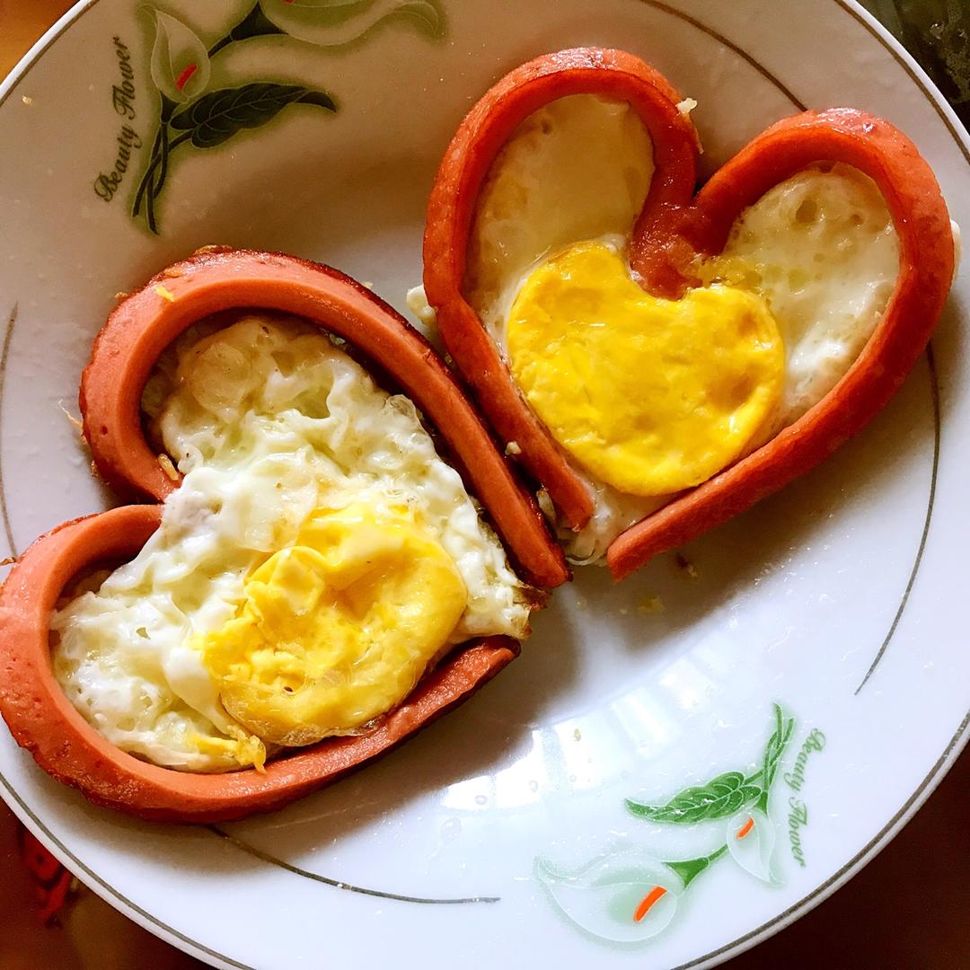 然哥哥5做的爱心早餐.