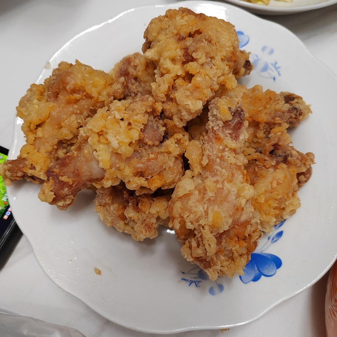 肯德基炸鸡翅（外酥里嫩又多汁）