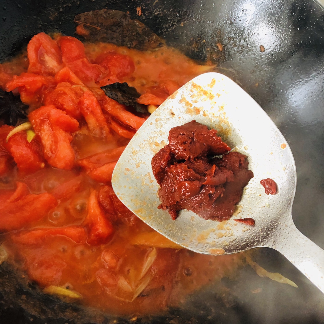 满室飘香的番茄牛腩煲的做法 步骤6