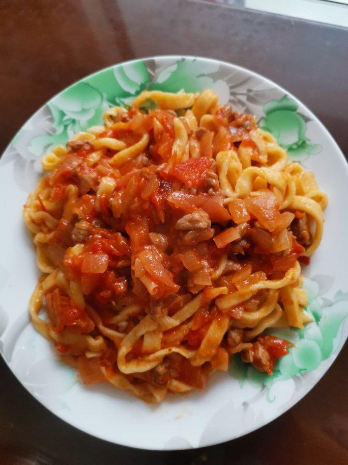 蕃茄蘑菇肉酱意大利面
