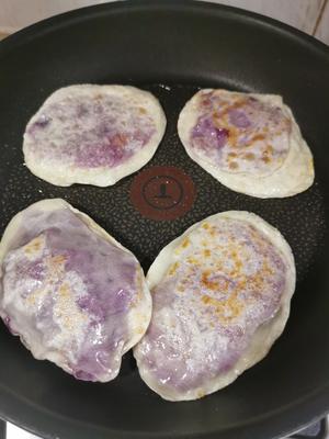 饺子皮做紫薯饼的做法 步骤3