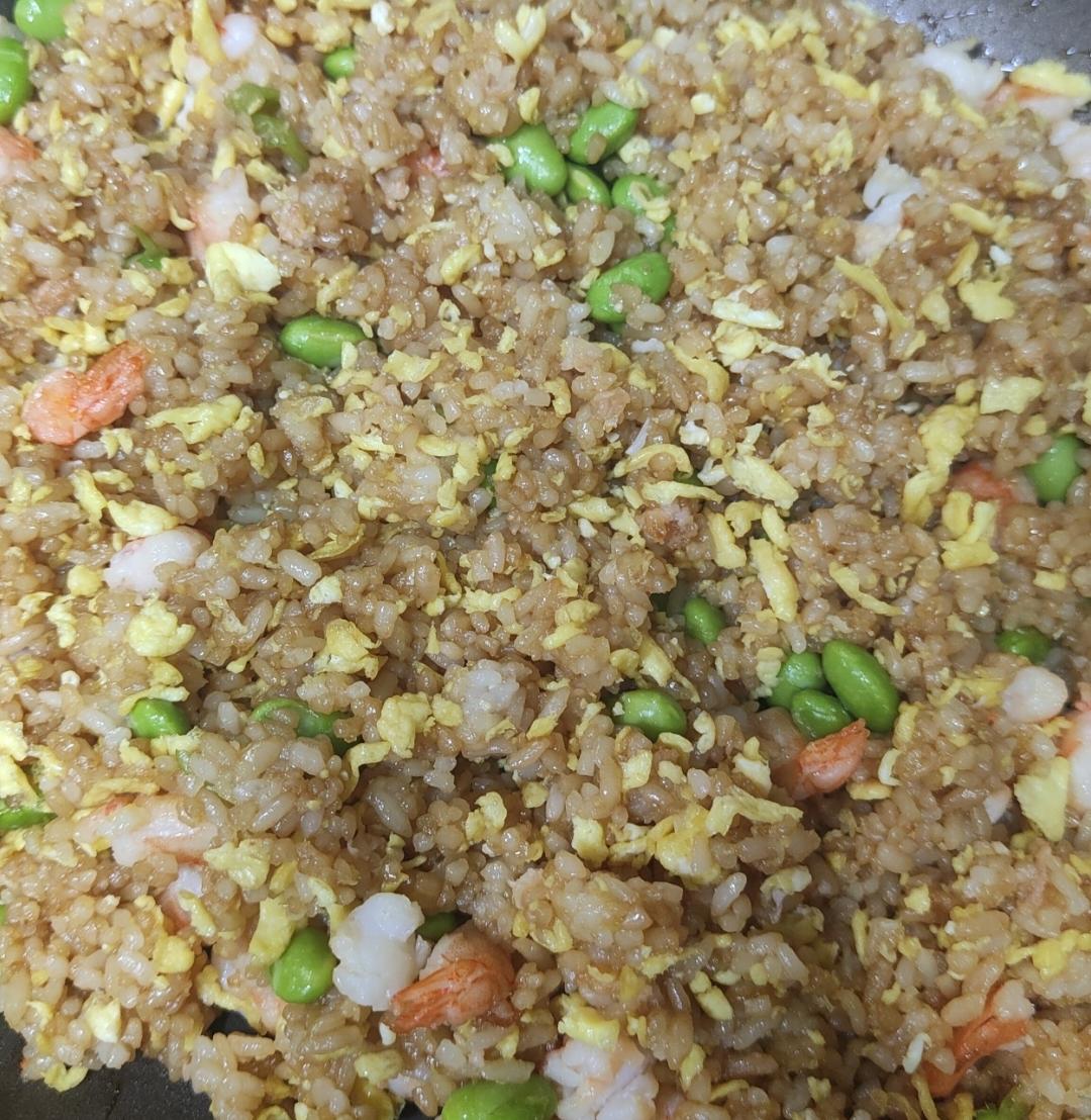 虾仁鸡蛋炒饭