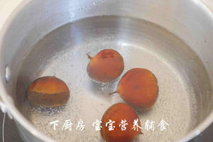 板栗红枣米糊的做法 步骤3