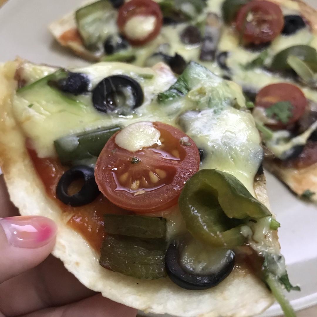 薄脆底不用烤箱的超简单Pizza