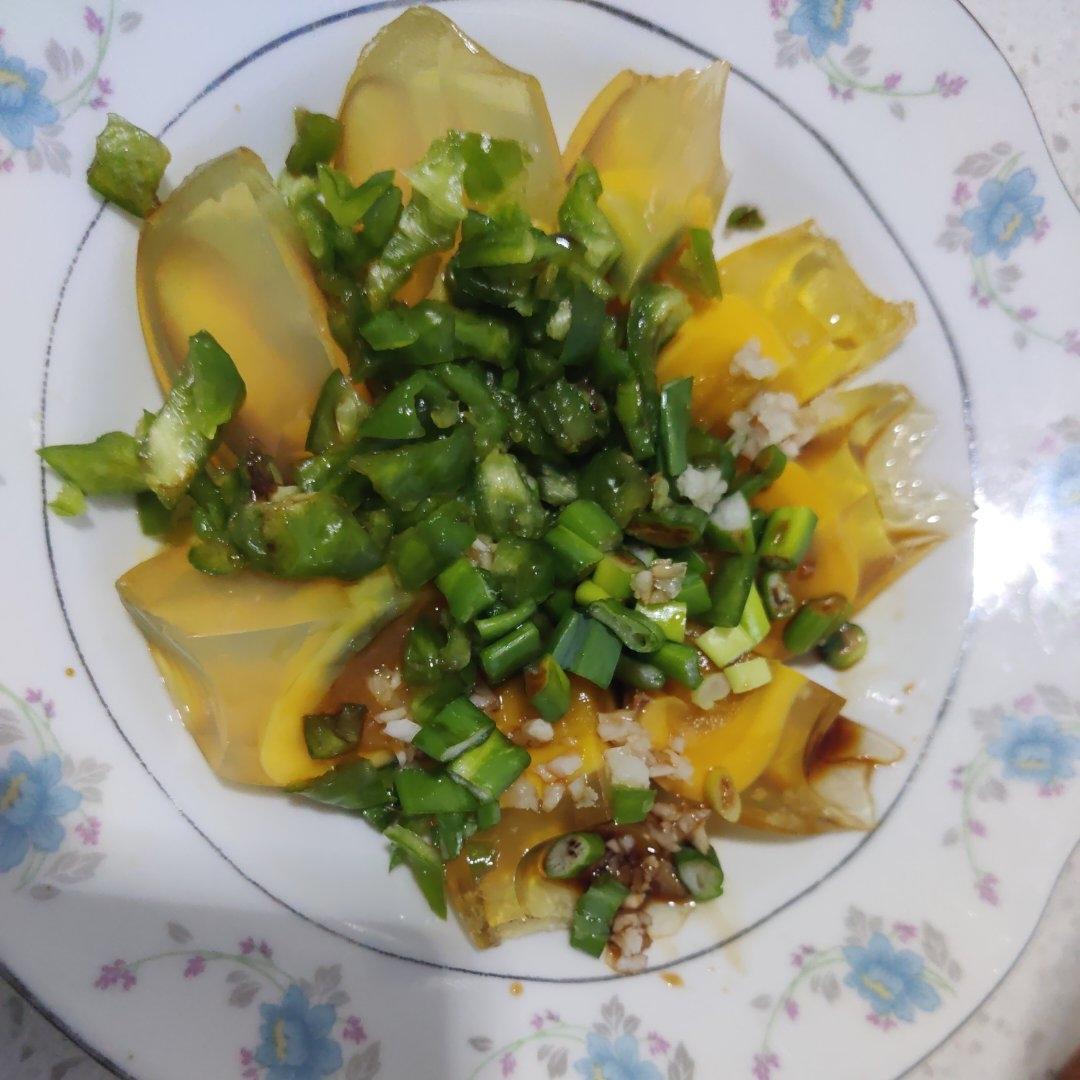 青椒皮蛋-小时候的味道