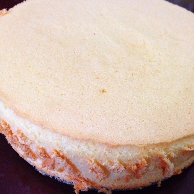 超简单完美戚风蛋糕（6寸2蛋）附打发、翻拌、脱模视频