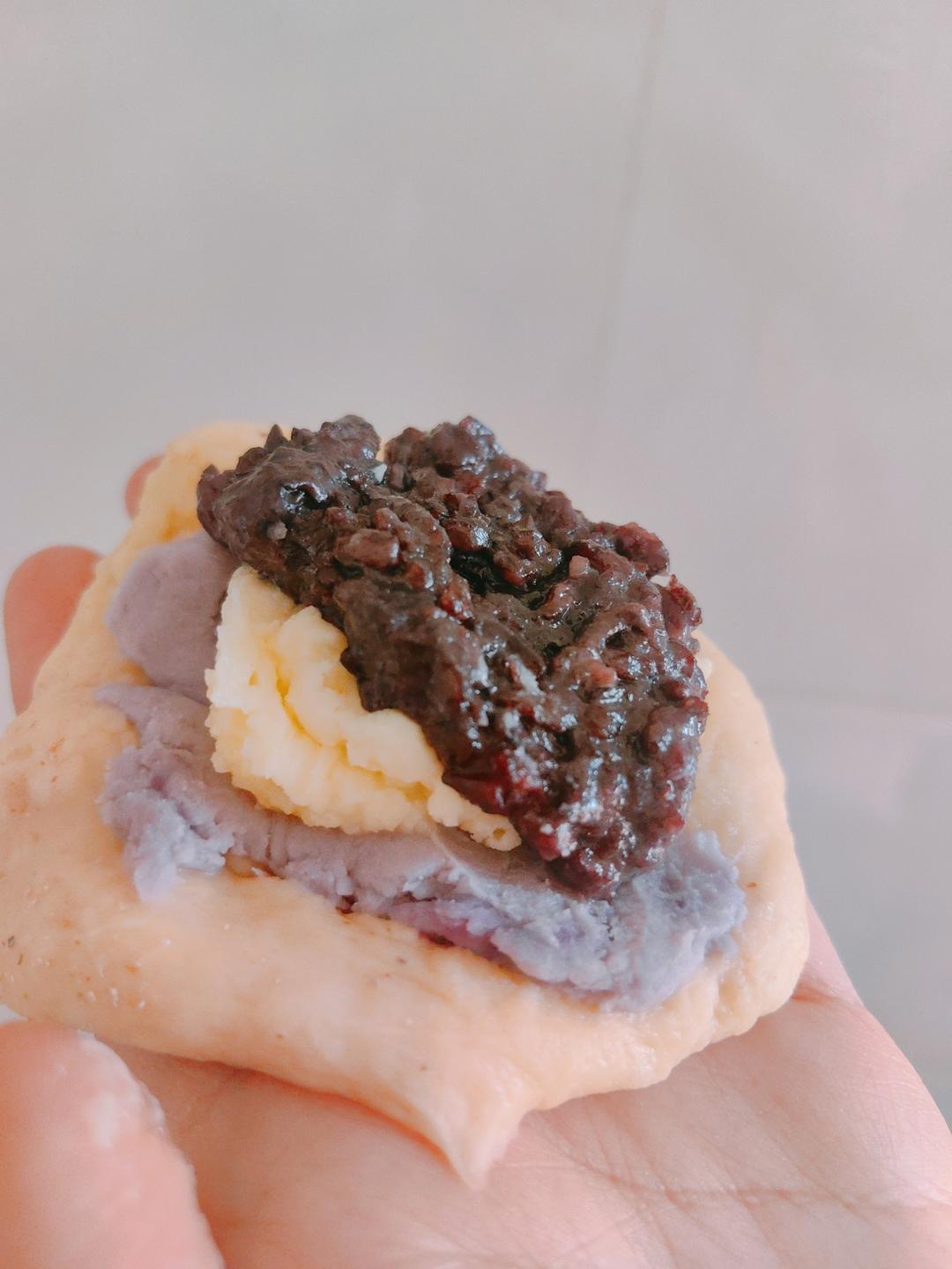 黑米芋泥饭
