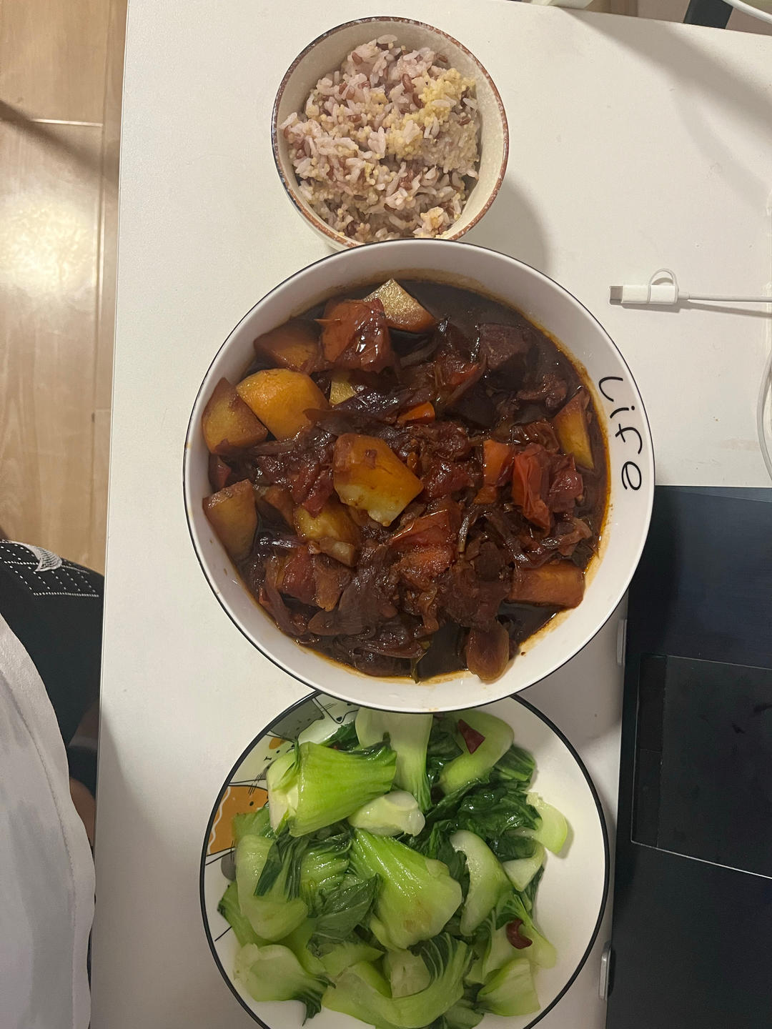 番茄土豆炖牛腩