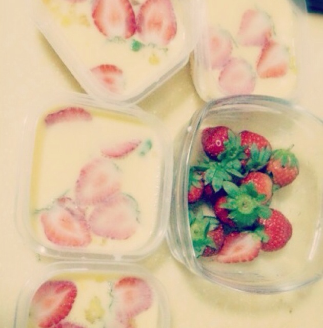草莓牛奶布丁