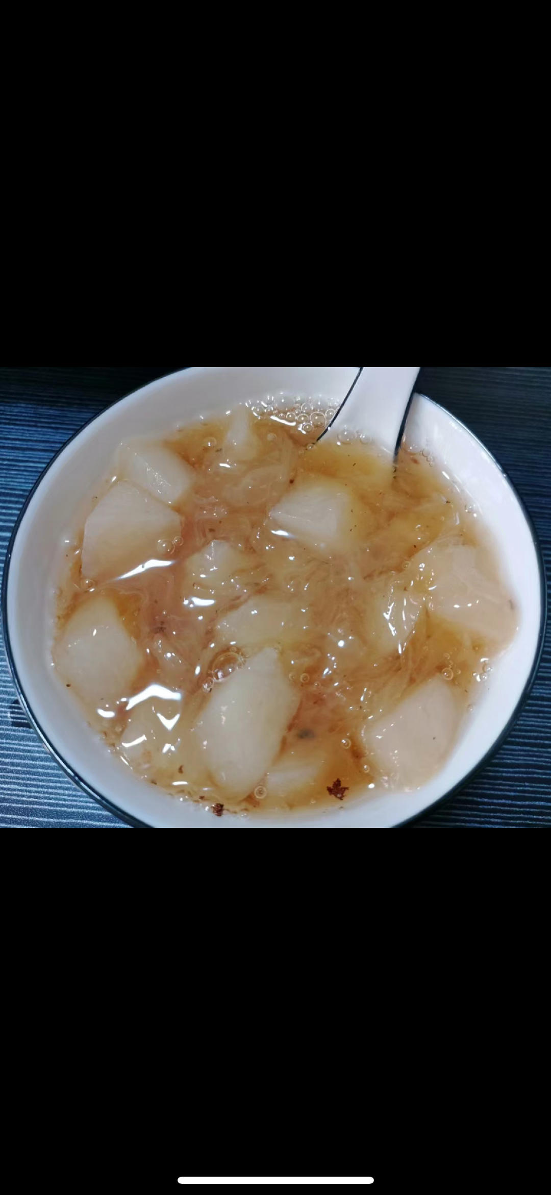 冰糖雪梨银耳羹