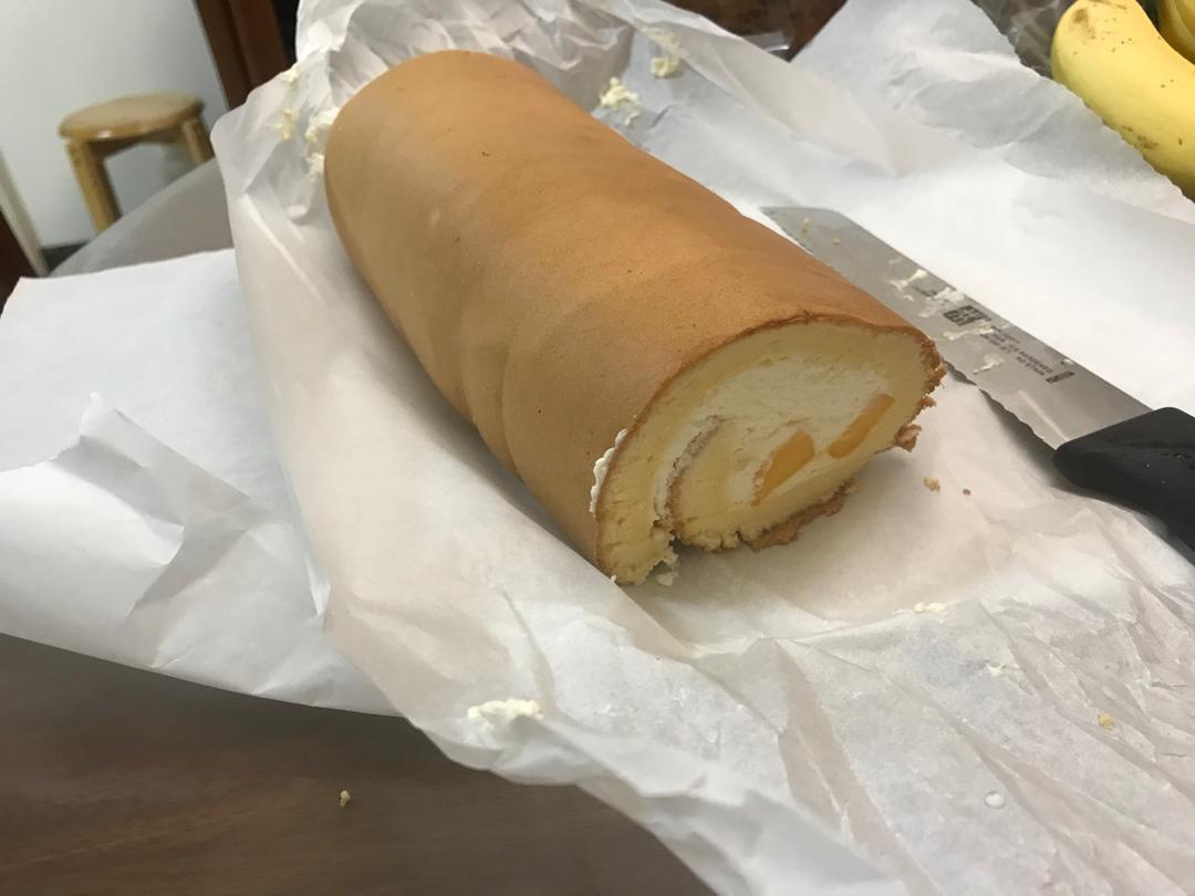 胖乎乎奶油芒果卷/不开裂不掉皮全过程详细图解烘焙视频/蛋糕篇6：「厚卷」