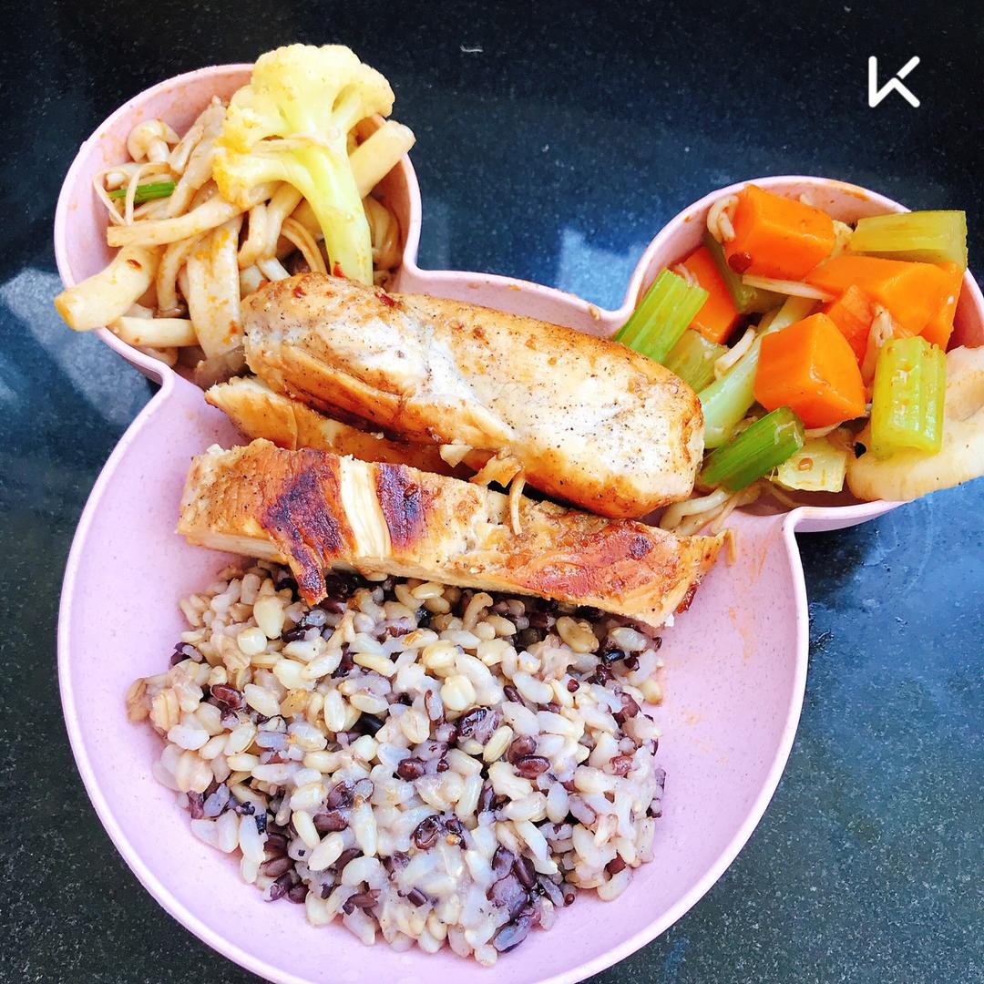 酷炫屌炸天好吃的煎鸡胸肉（香蒜蜂蜜煎鸡胸肉）