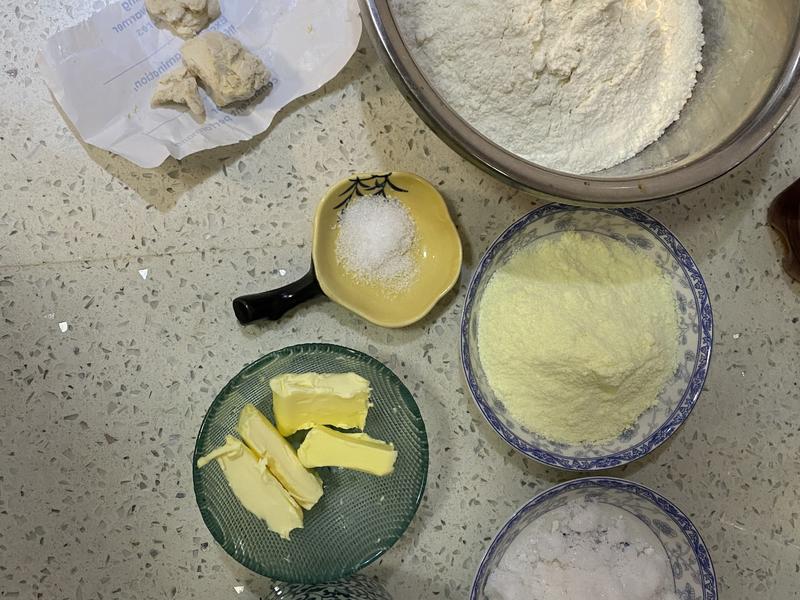 纯奶手撕吐司的做法 步骤1