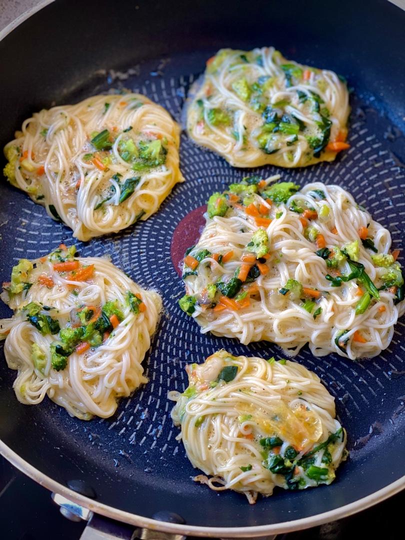 面条小饼  宝宝辅食食谱