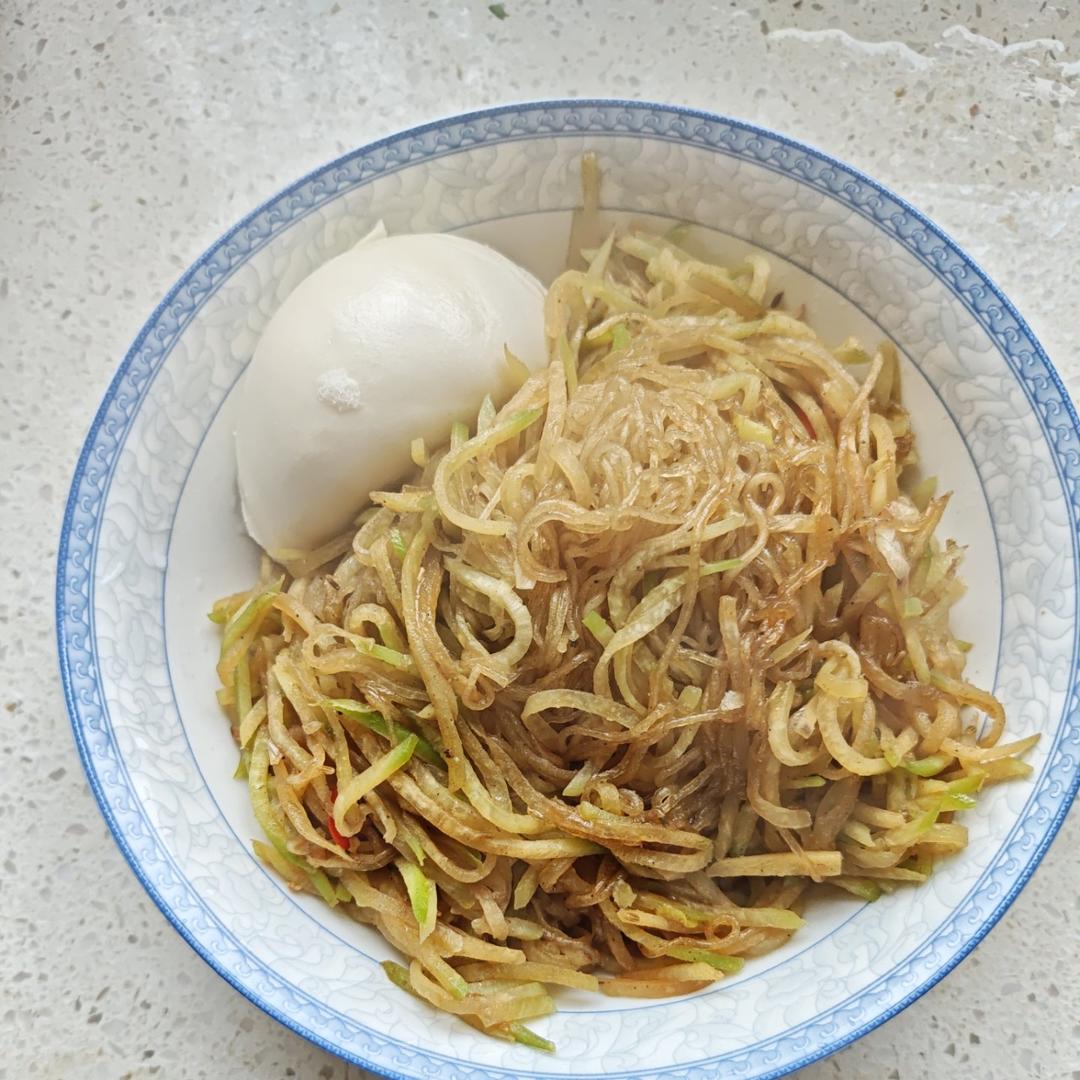 云素记
青萝卜炖粉条