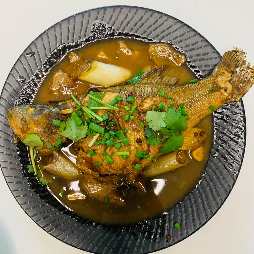 红烧鲈鱼