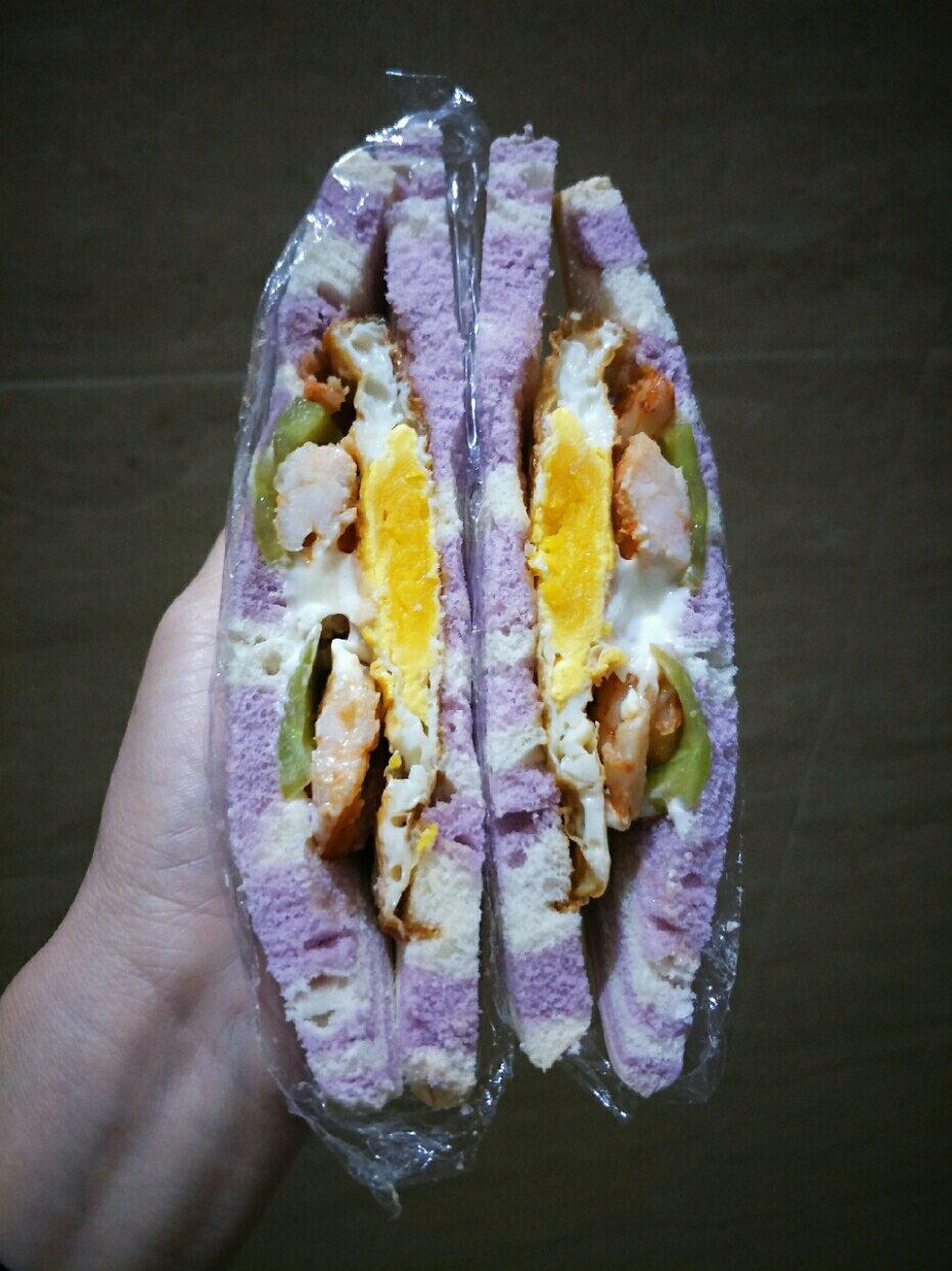 咸蛋黄南瓜午餐肉三明治