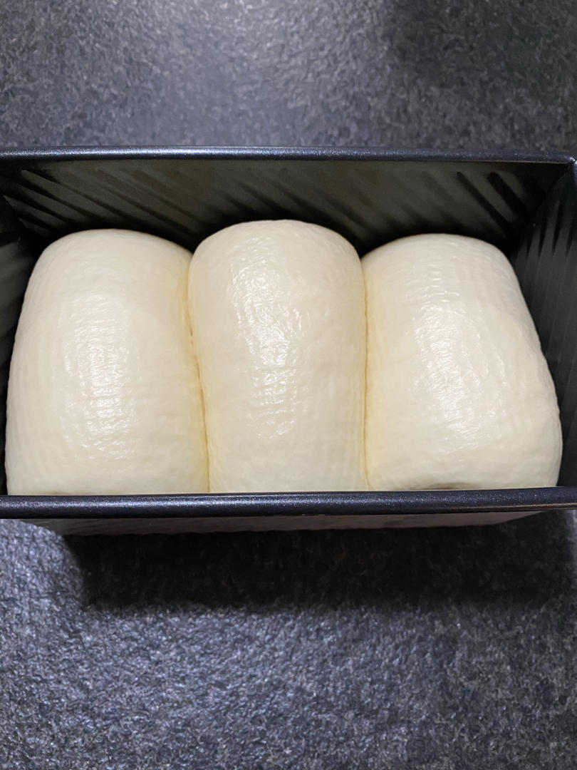 🍞消耗淡奶油吐司｜无黄油｜软绵绵｜奶香浓郁