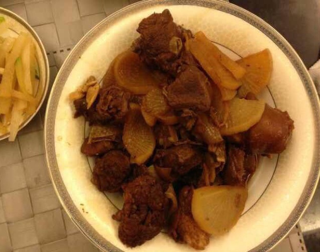 红烧羊肉萝卜