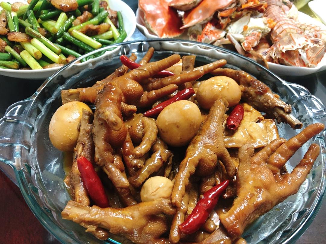 卤鸡腿鸡爪鸡蛋