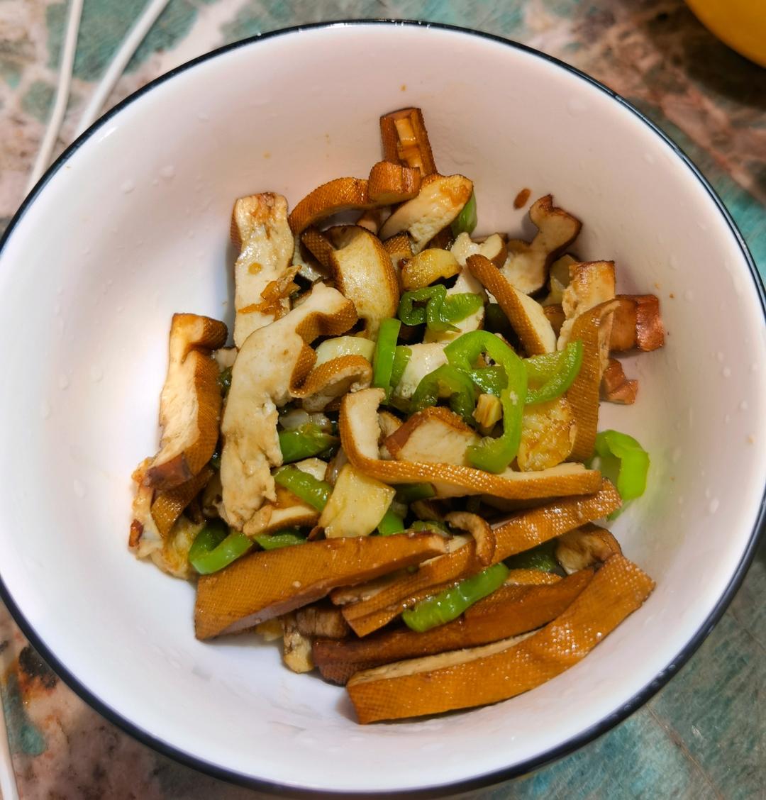 青椒炒豆干