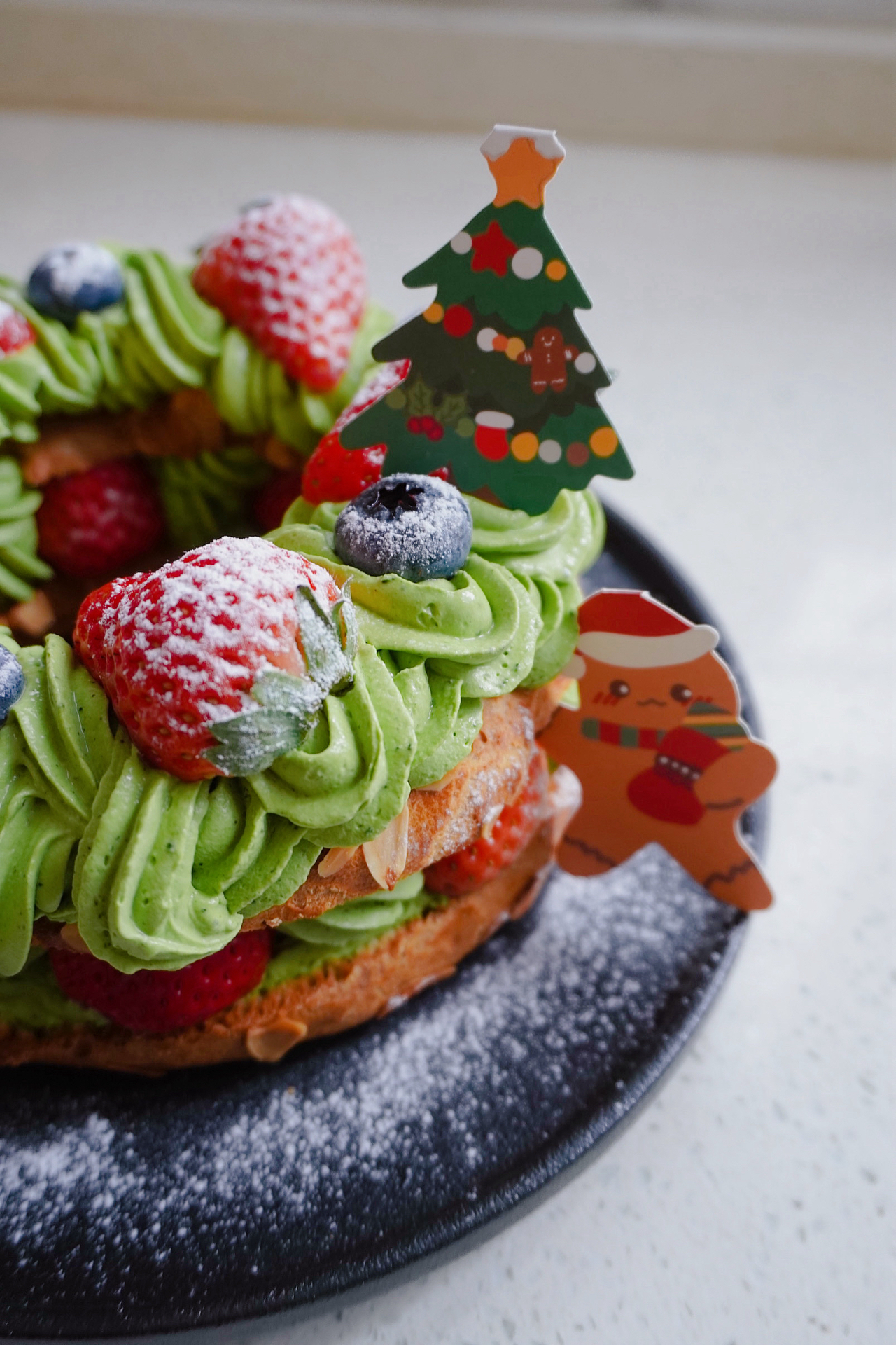 🎄圣诞氛围感拿捏｜草莓🍓｜抹茶🍵｜花环泡芙的做法