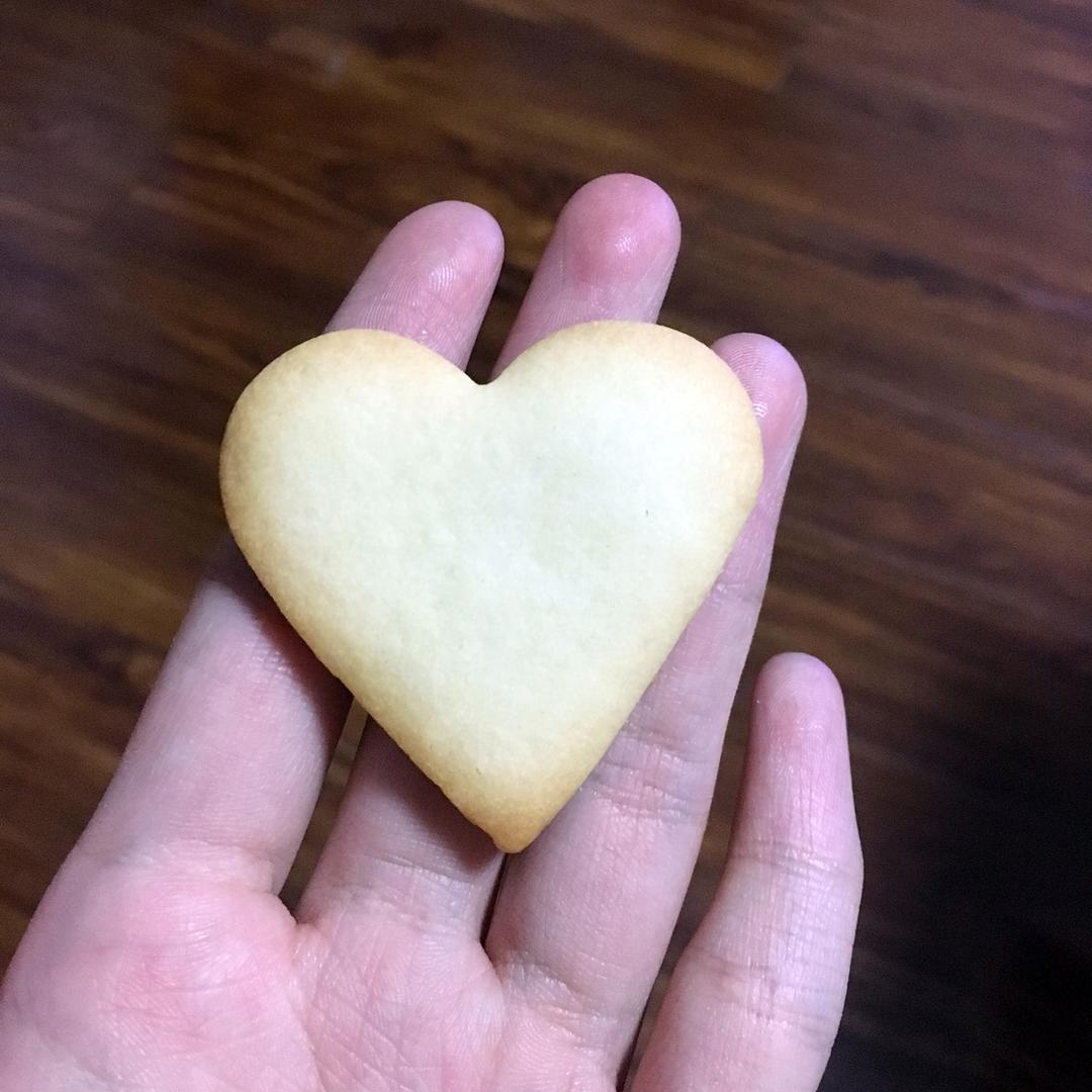 超简单！好吃又平整的糖霜饼干底的做法（附贴心小提示哦）