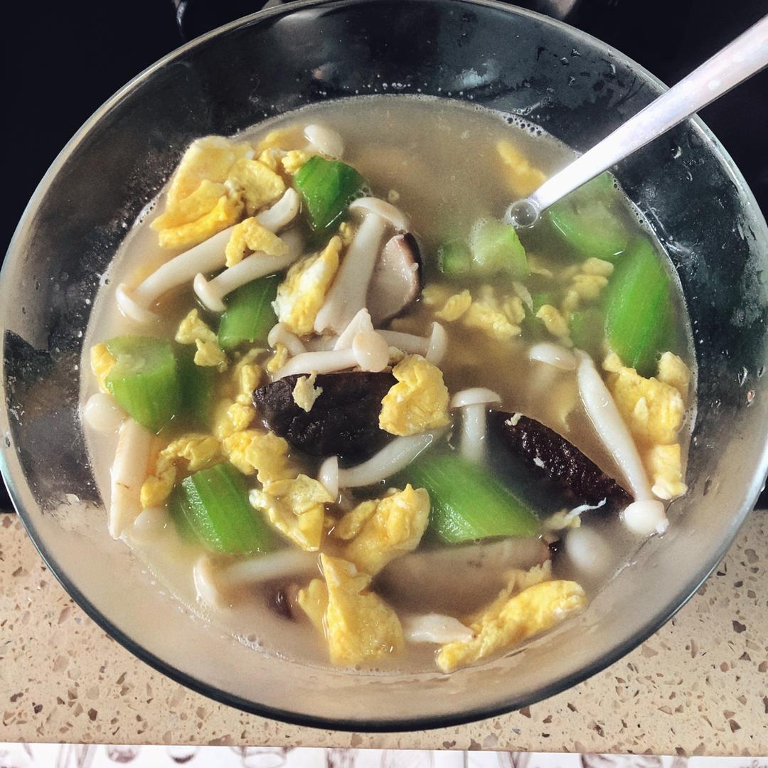 芙蓉菌菇丝瓜汤