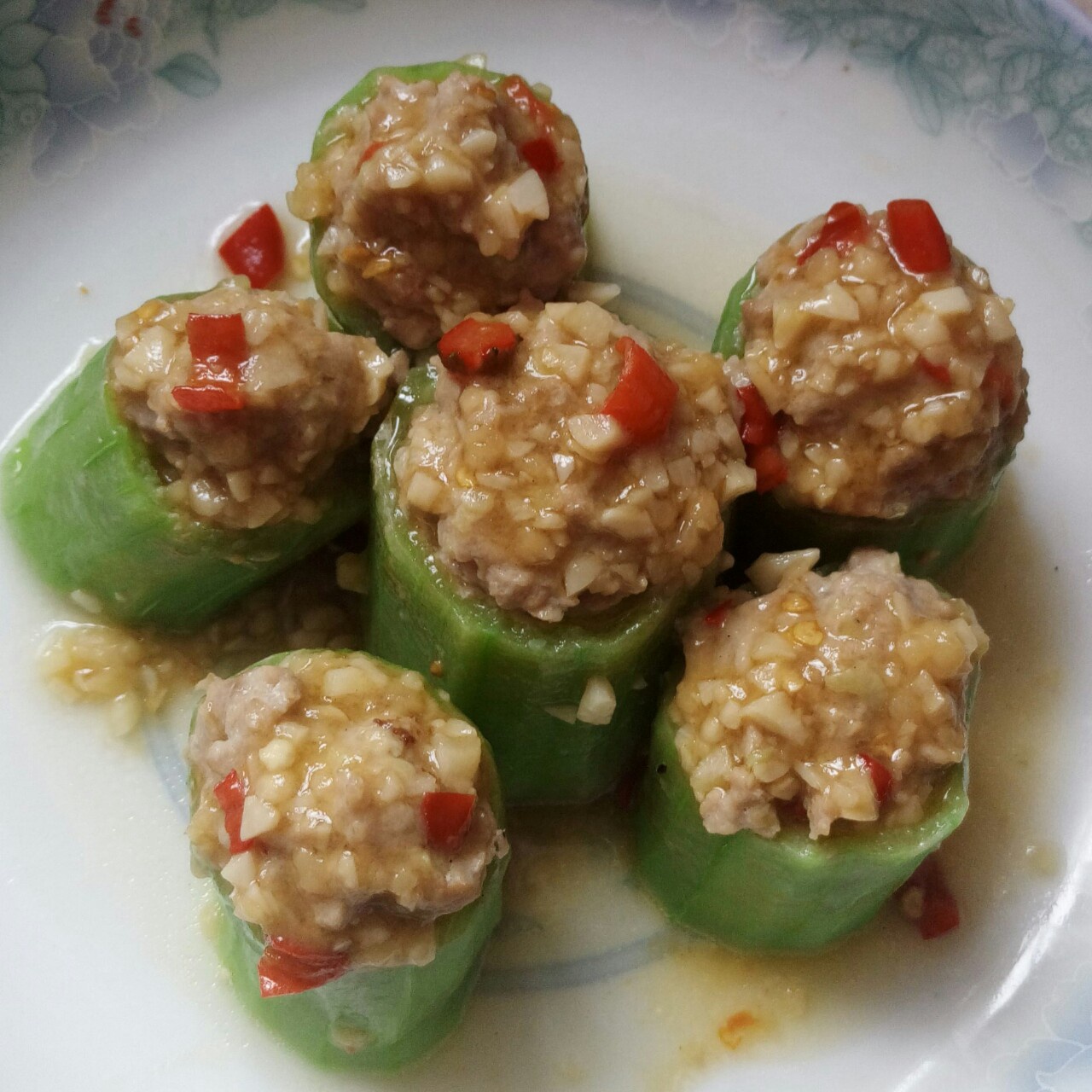 丝瓜酿肉丸