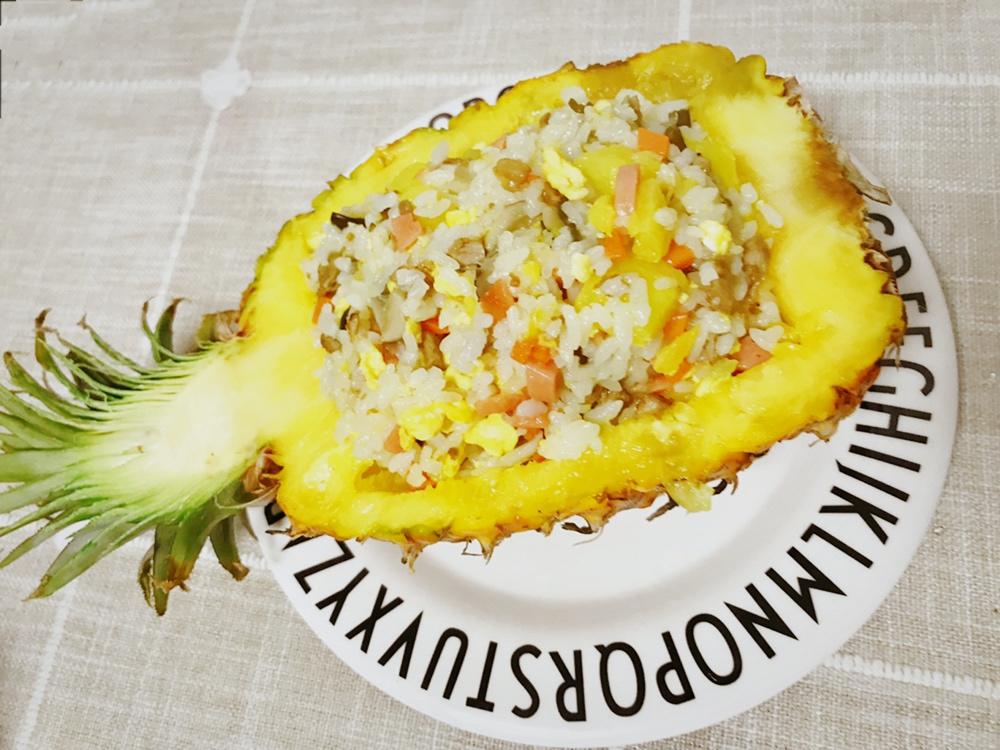菠萝炒饭