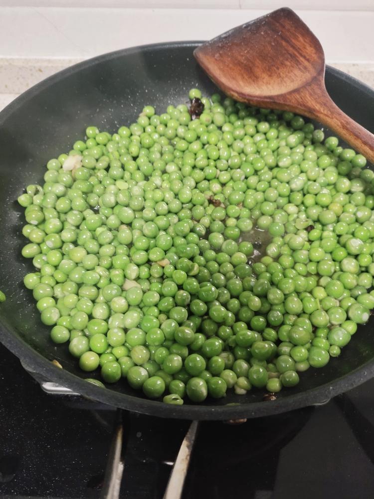 春天的味道清炒豌豆