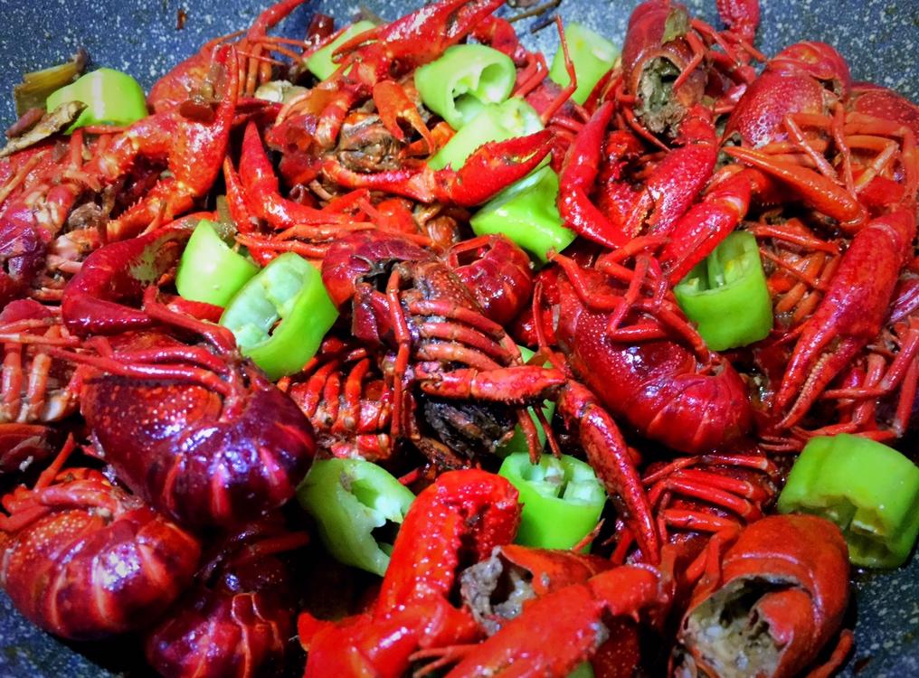 香辣小龙虾-超详细处理干净步骤！