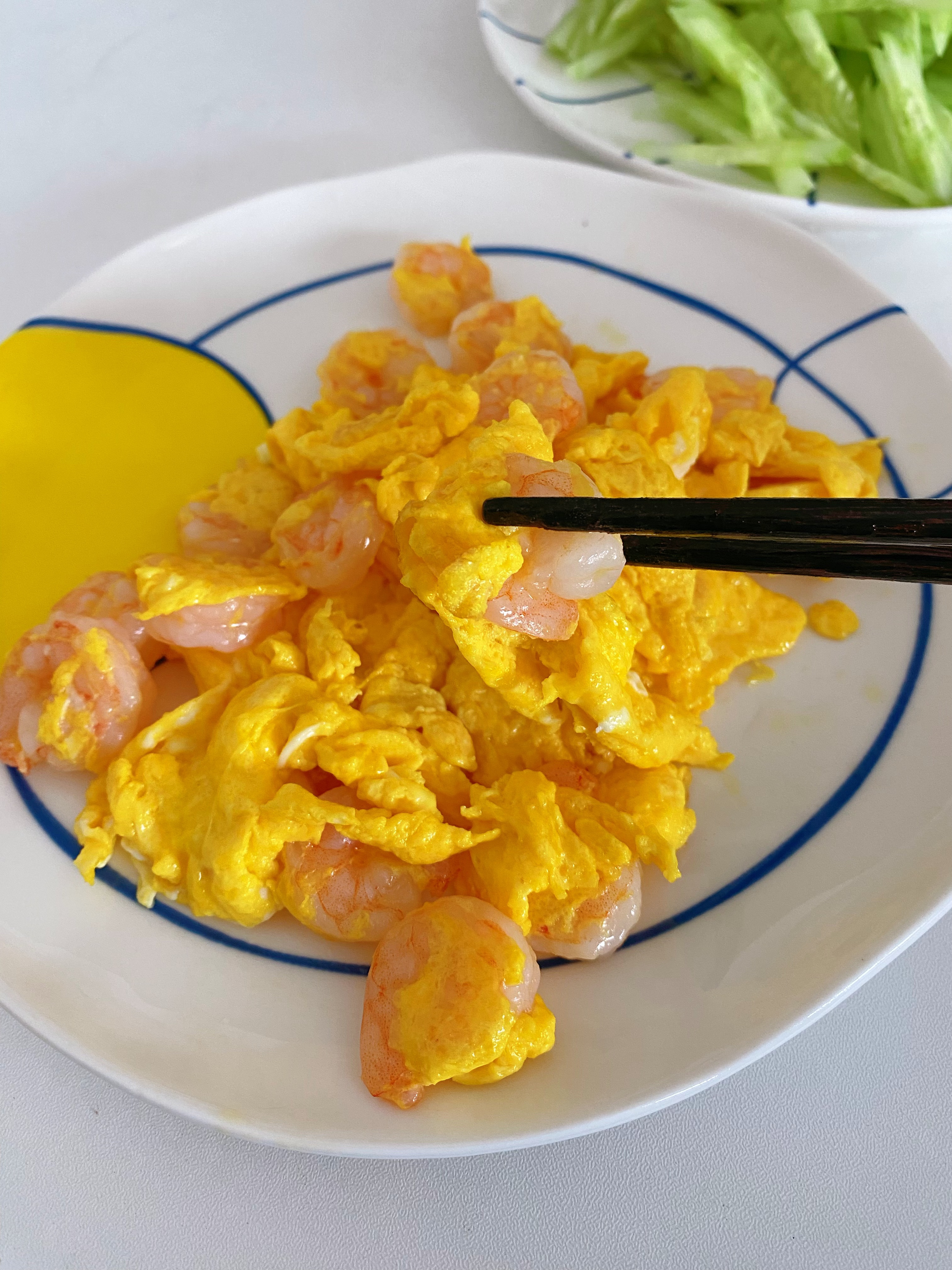 嫩嫩的鸡蛋滑虾 港式茶餐厅的做法