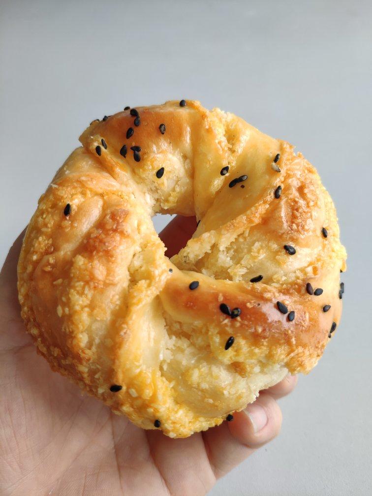 新手就能成功的【椰蓉面包卷】-手揉出膜