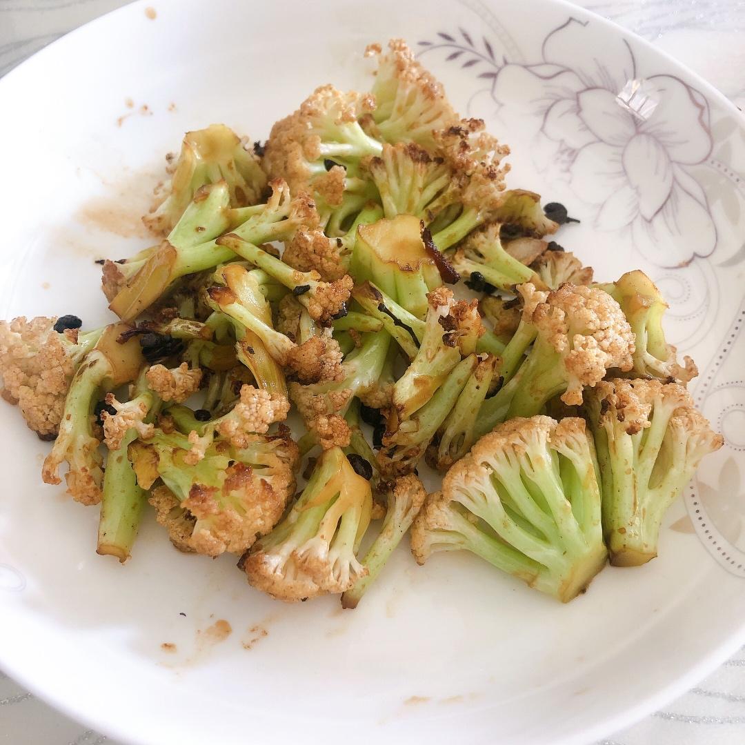 适合减肥人群，最多两分钟即可出锅的清炒菜花，超快手