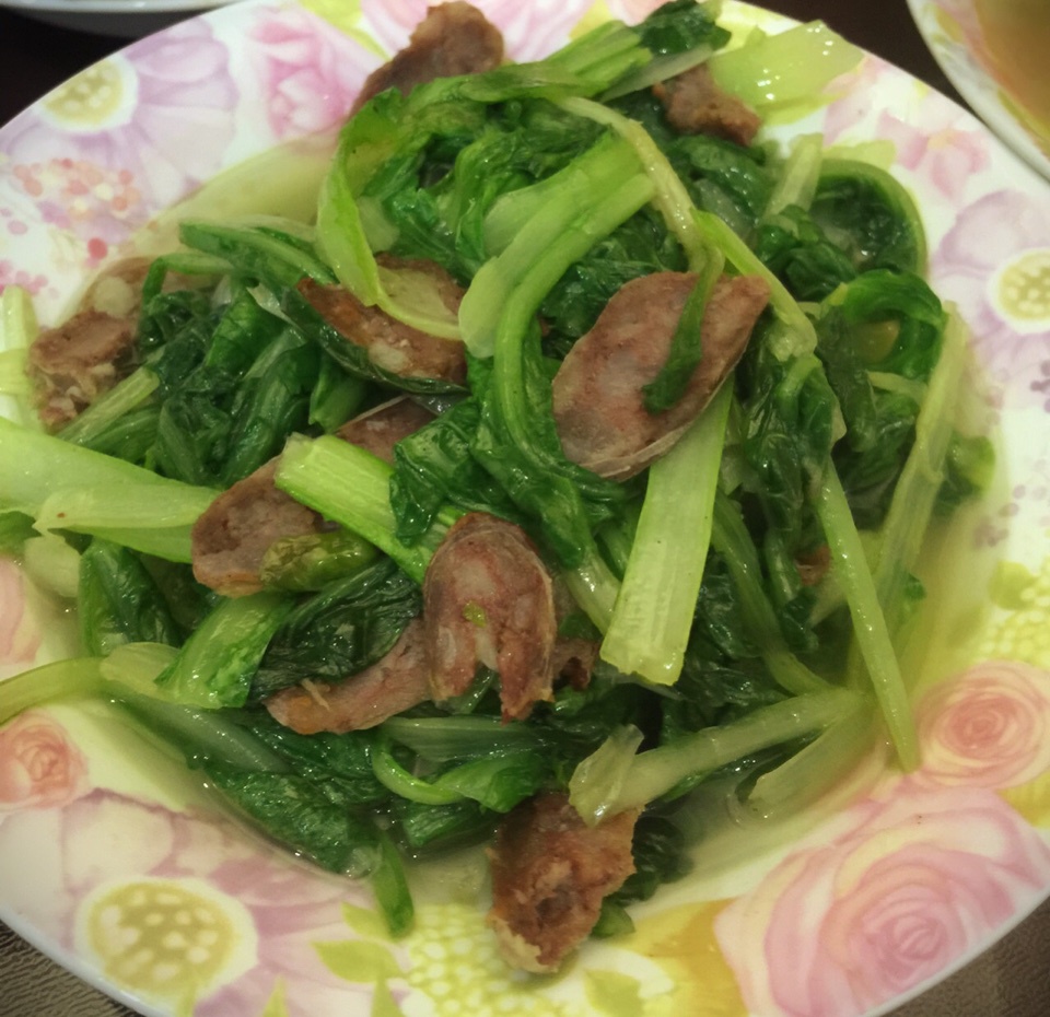 香肠炒小白菜