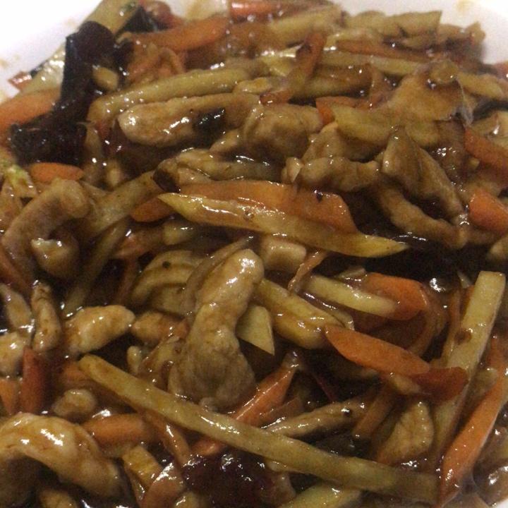 鱼香肉丝Yuxiang Shredded Pork