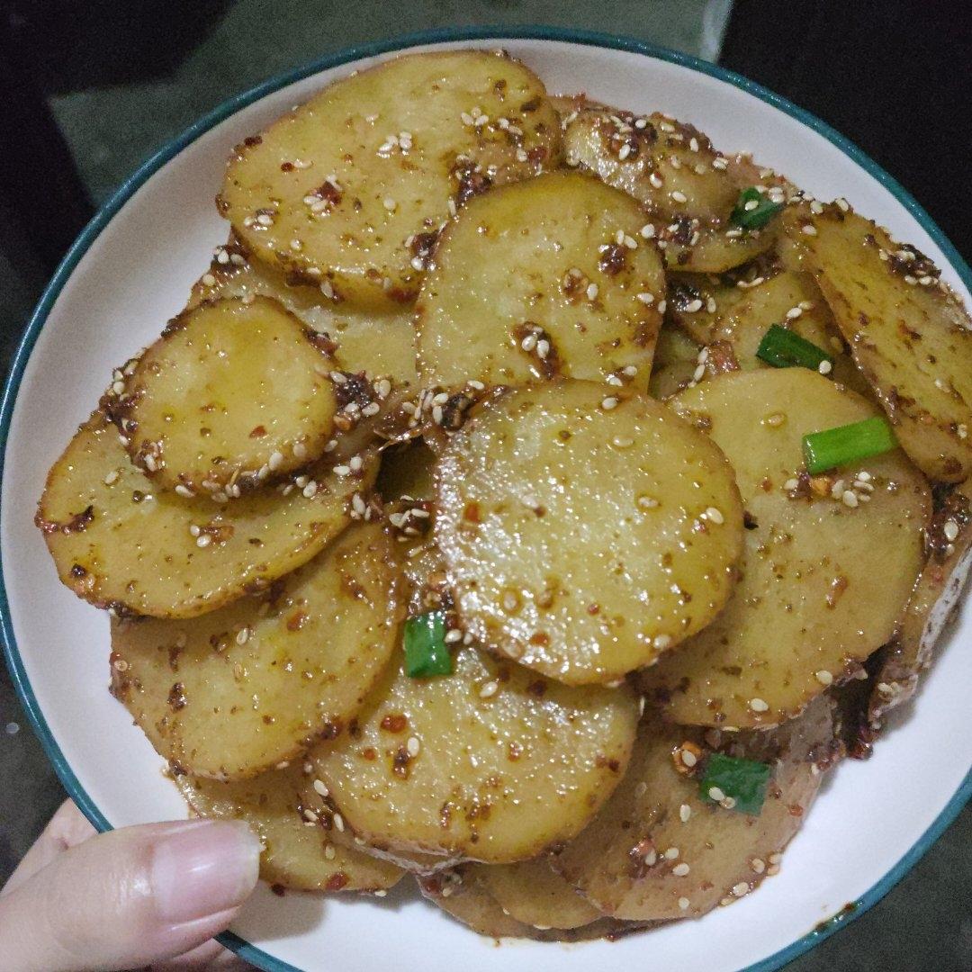 一定要做一次的孜然土豆片