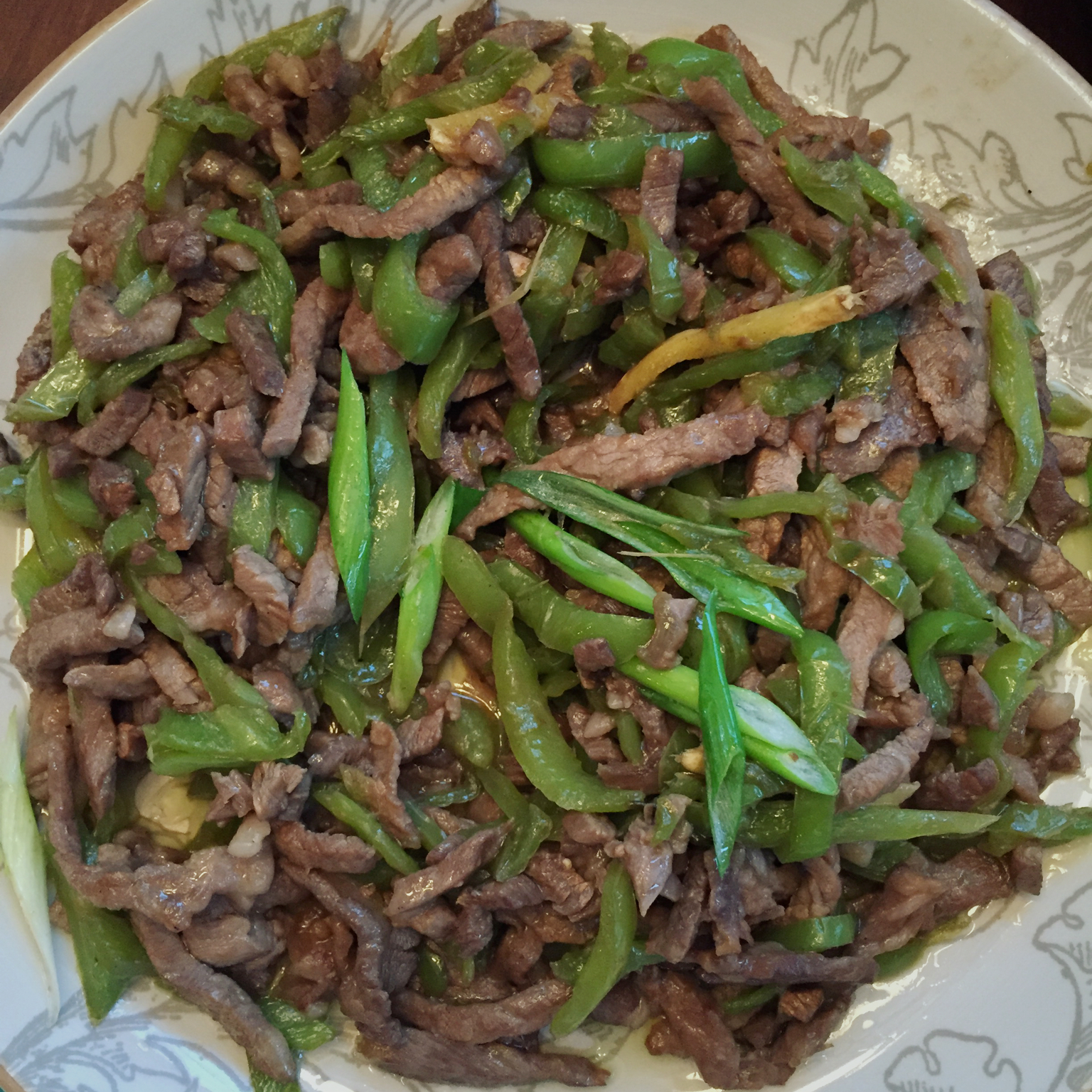 孜然牛肉炒青椒