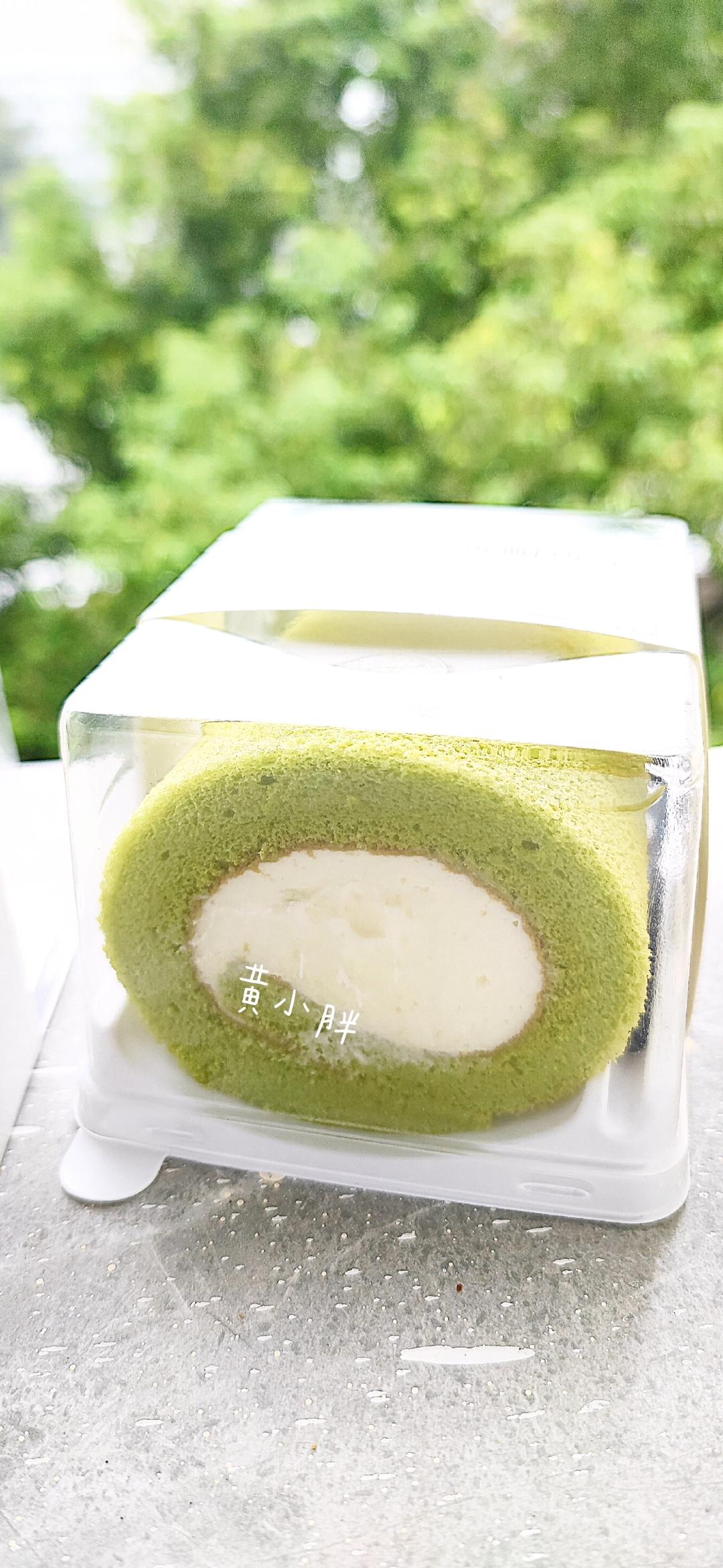 椰香斑斓蛋糕卷