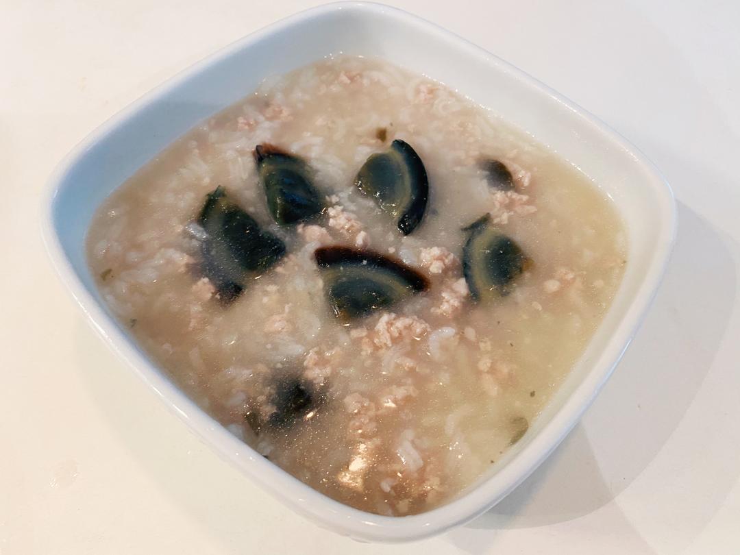 粤式茶楼之皮蛋瘦肉粥的做法