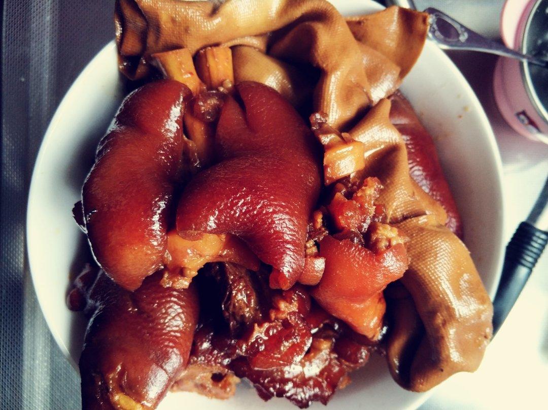 酱香卤猪蹄