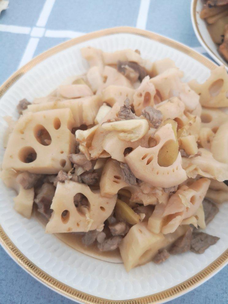 莲藕炒肉