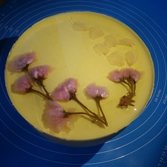 芒果樱花慕斯蛋糕