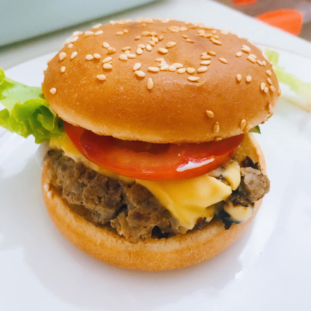 半夏my做的正宗的麦当劳双吉牛肉汉堡