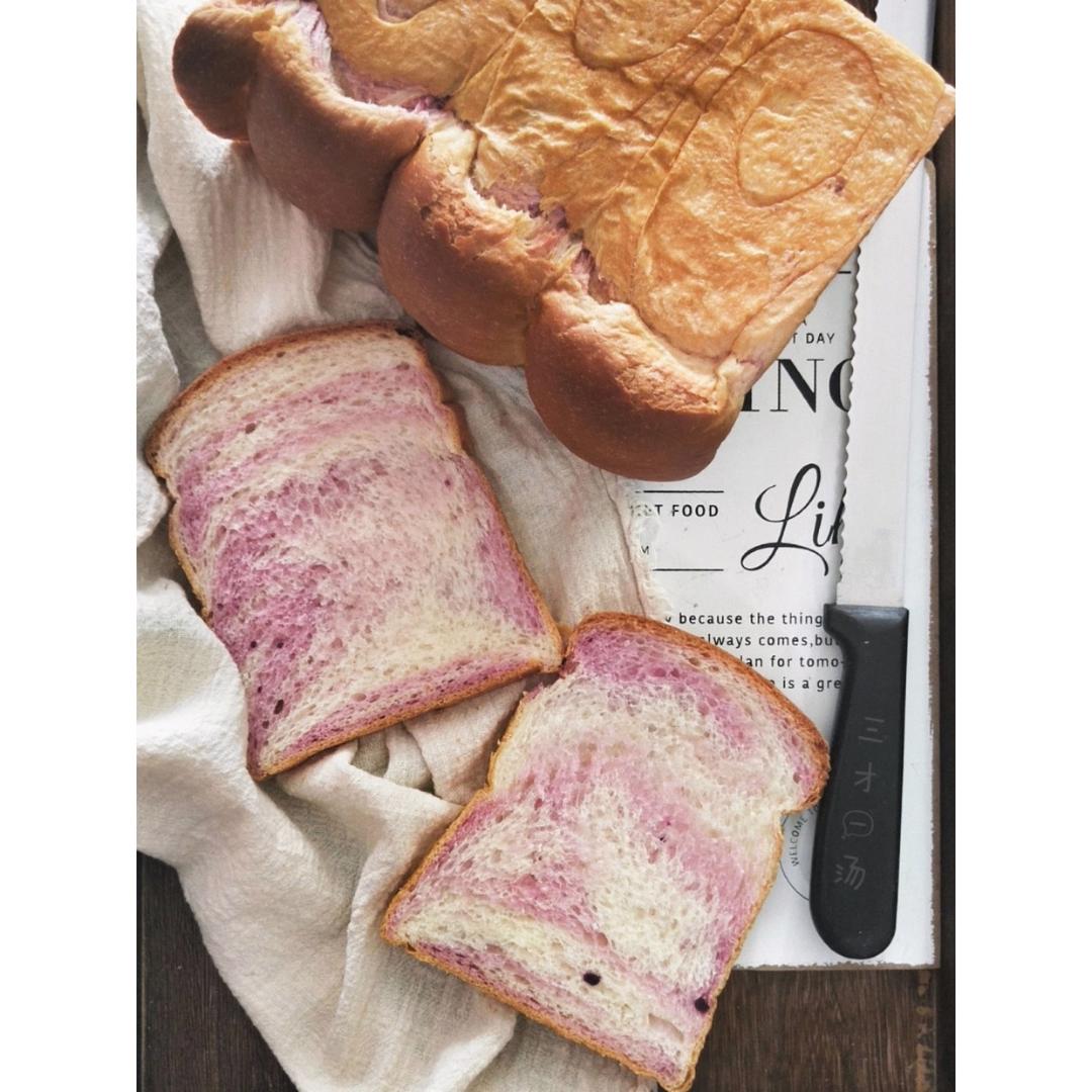 紫气东来汤种奶油奶酪大理石纹紫薯吐司