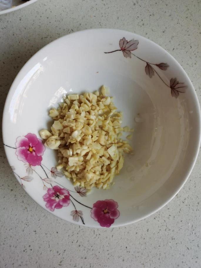 蒜蓉扇贝肉蒸粉丝